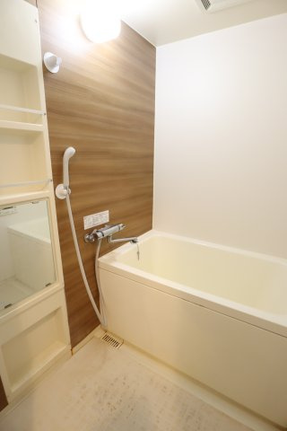 大阪市城東区今福東２丁目の賃貸マンションの浴室