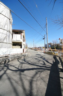 【前面道路含む現地写真】