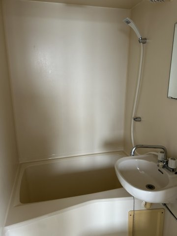 ハイビルド　Ⅱの浴室