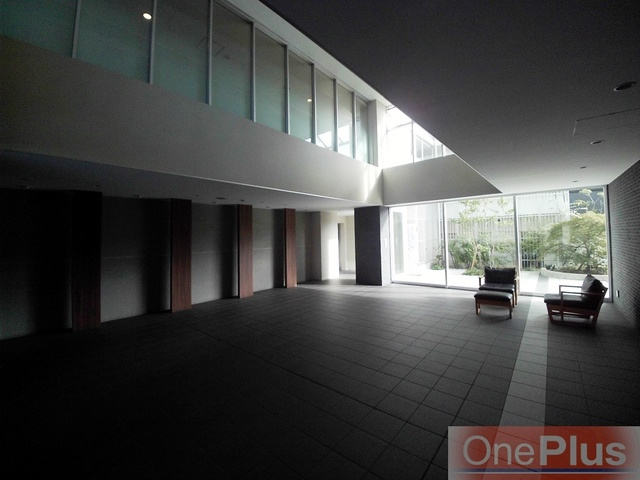 アーバネックス神戸六甲のエントランス