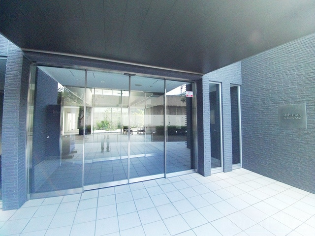 アーバネックス神戸六甲のエントランス