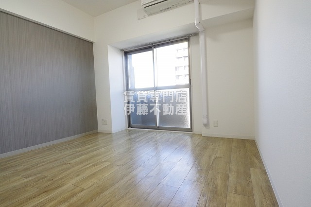 ロイヤルアンコールの洋室