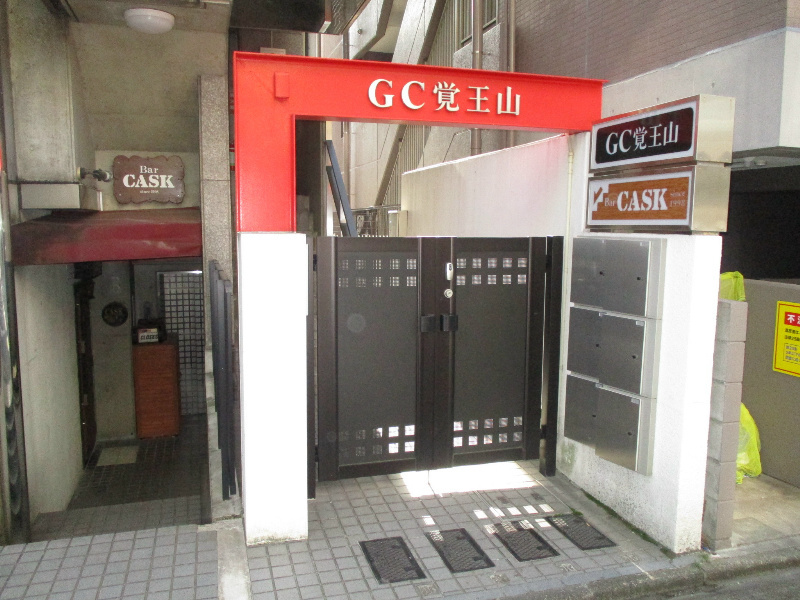 GC覚王山のエントランス