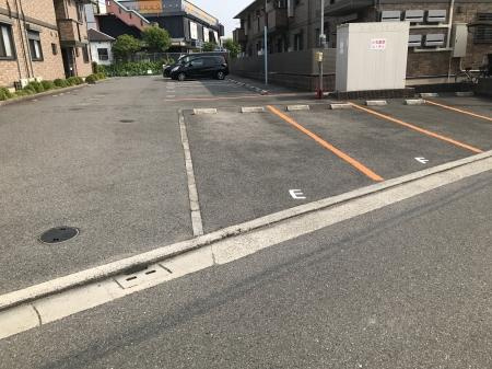 サンセールＳの駐車場