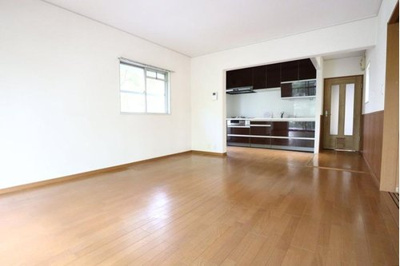 【居間・リビング】 | リバーサイドともぶち35号棟