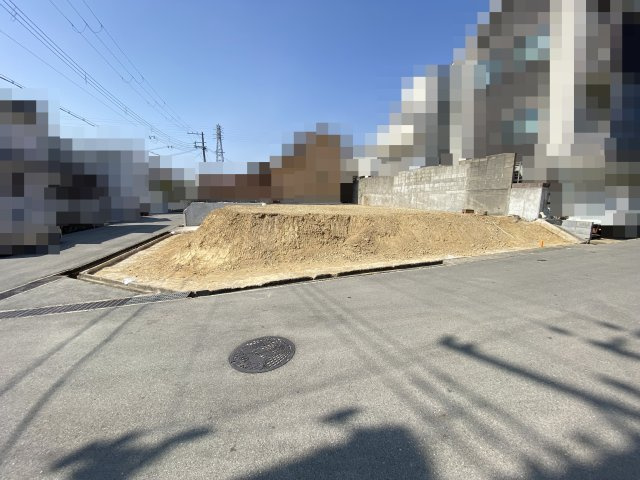 明石市松が丘五丁目　売土地　１号地の前面道路含む現地写真