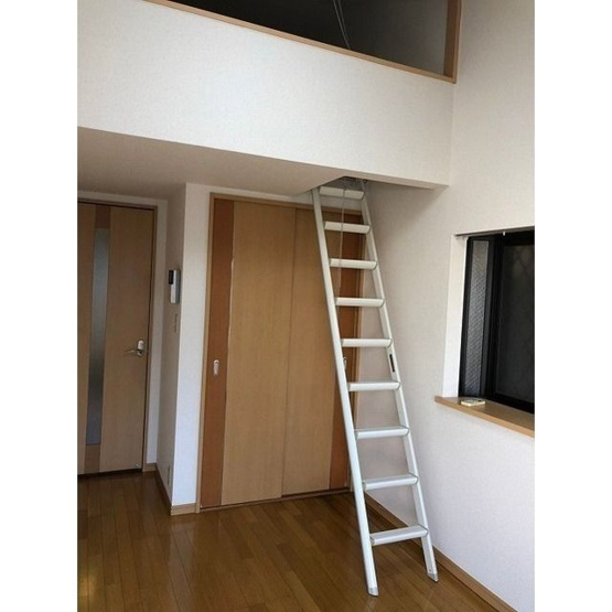 【内装】 | COLONNA　MILIARE