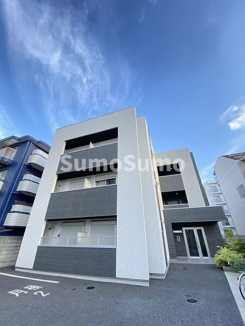 ワコーレヴィータ東園田の外観