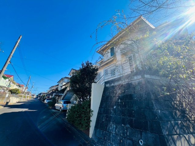成田市宗吾　中古戸建の前面道路含む現地写真