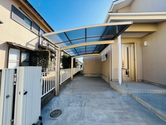 泉台２丁目　中古戸建の駐車場