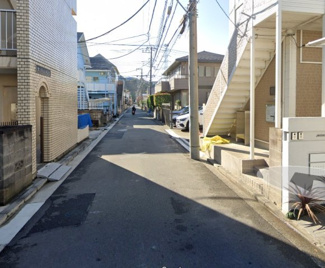 【前面道路含む現地写真】