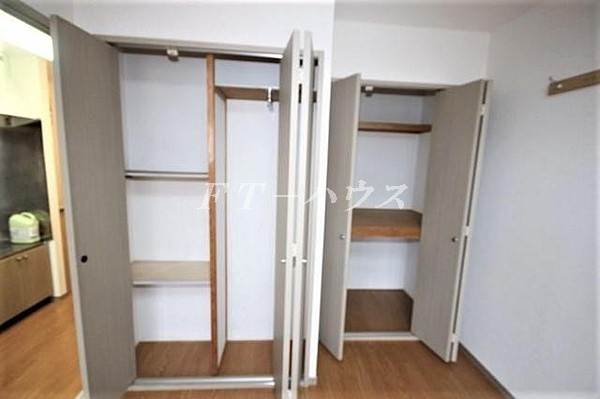 ドゥ・セナクールの収納