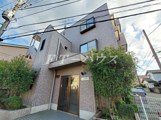 ドゥ・セナクールの外観