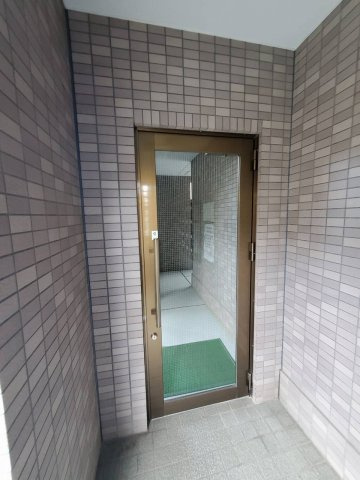 ドゥ・セナクールのエントランス