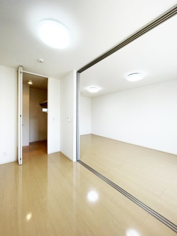 ディアコート弐番館の居間・リビング