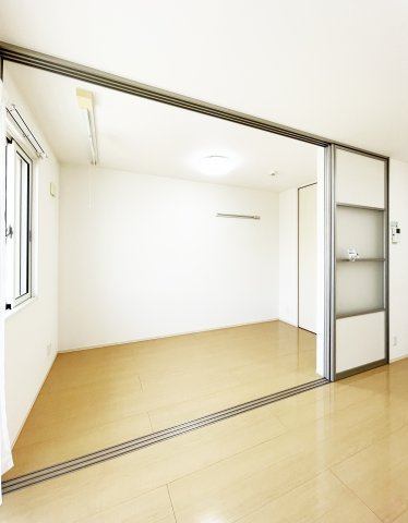 ディアコート弐番館の居間・リビング