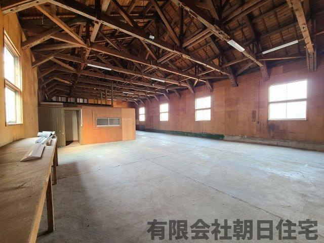 【その他】 | 矢田町倉庫・事務所 | 倉庫内部