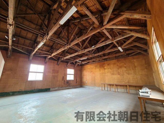 【その他】 | 矢田町倉庫・事務所 | 倉庫内部