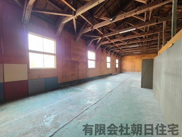 【その他】 | 矢田町倉庫・事務所 | 倉庫内部