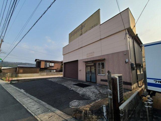 【外観】 | 矢田町倉庫・事務所 | 交通利便性良好 松江バイパス矢田ICまで約400m・国道9号線まで約400m
