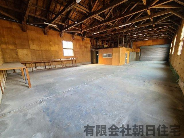 【その他】 | 矢田町倉庫・事務所 | 倉庫内部