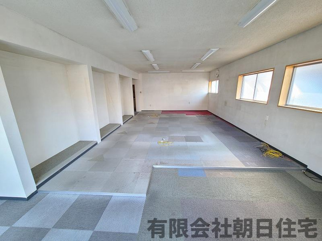 【その他】 | 矢田町倉庫・事務所 | 倉庫内事務所