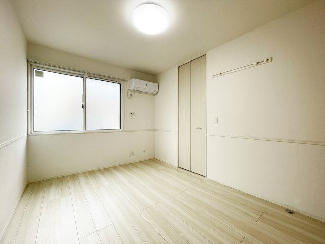 徳島市八万町法花のアパートの居間・リビング