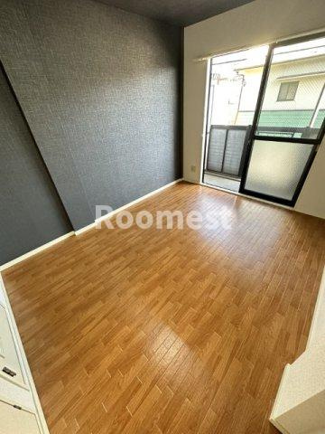 イーストドミトリーIの洋室