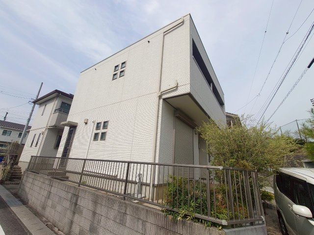 黒笹いずみ3丁目戸建の外観