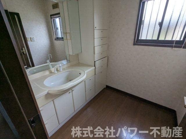 中古戸建　下小塙町の独立洗面台