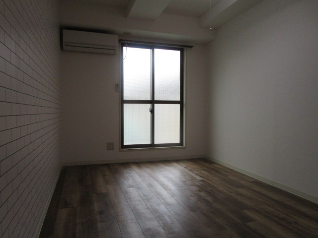 アルビオンの洋室