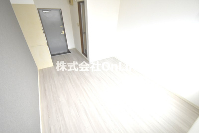 【居間・リビング】 | Bach Residence長瀬