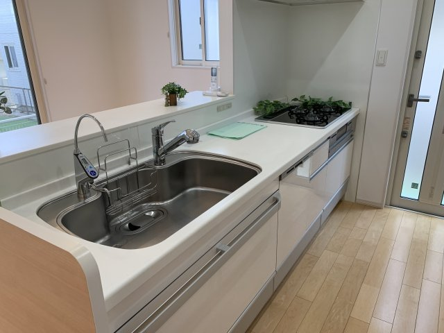 舞多聞西　一戸建てのキッチン