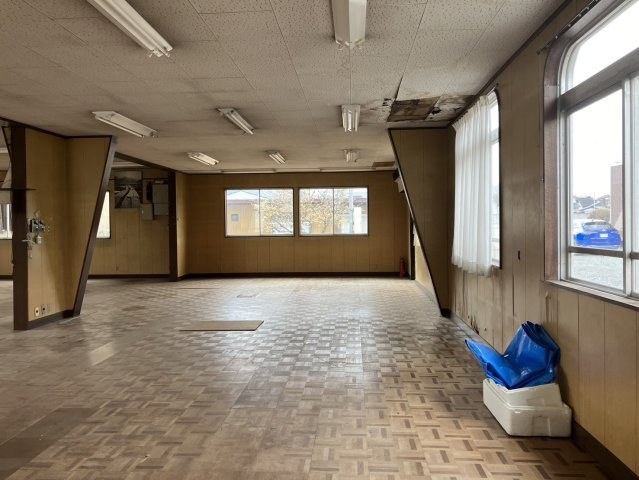 桐生市広沢町事務所・倉庫の内装|事務所・倉庫棟1F