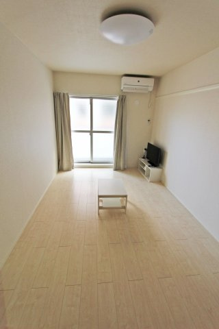 クレイノＭＩＹＡＢＩの寝室