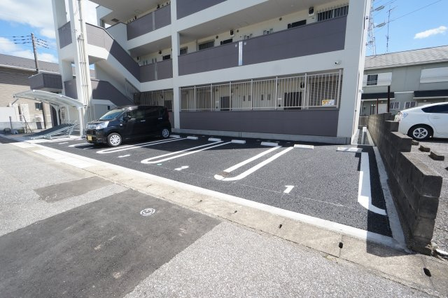 ニューコスモの駐車場|詳細、ご不明点等、お気軽にご連絡ください！