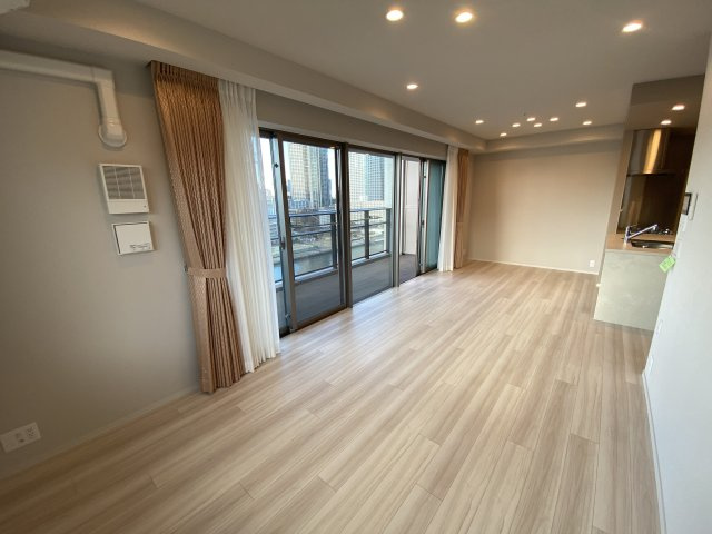 HARUMI　FLAG　SUN　VILLAGE　C棟の居間・リビング