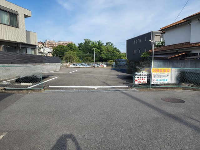 今里中筋山手駐車場