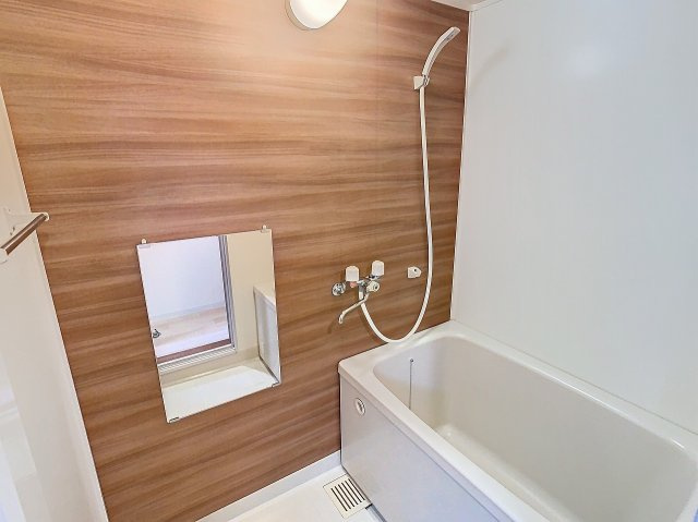 大成マンションの浴室