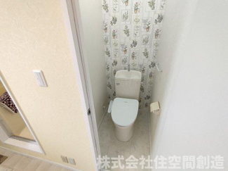 【トイレ】 | ラ・ルーチェ | シャワー付きトイレです