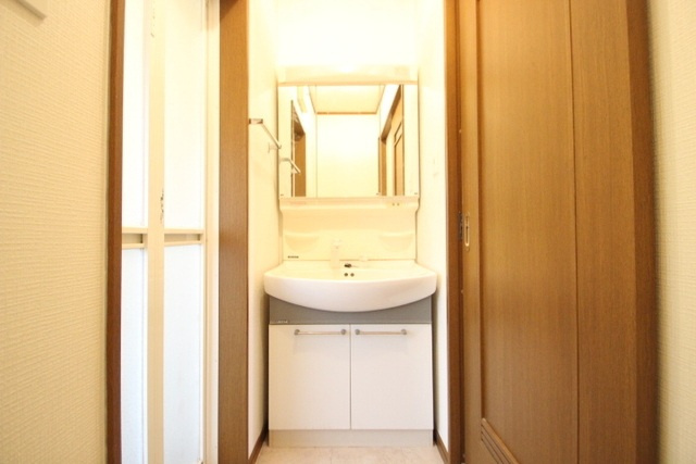 リトルＷⅢの洗面所|ゆったりとスペースのある洗面所