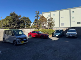 【駐車場】