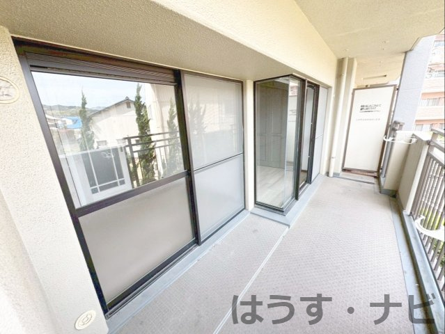 ロワールマンション篠栗のバルコニー|南面バルコニーで日当たり良好！
洗濯物もしっかり乾きそうですね！