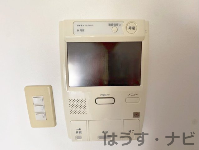 ロワールマンション篠栗の防犯設備|防犯面も安心なモニター付きインターホンです！