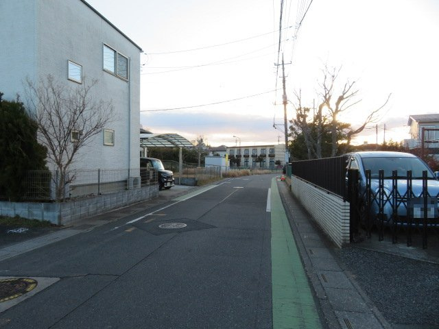 狭山市入間川３丁目の倉庫の周辺