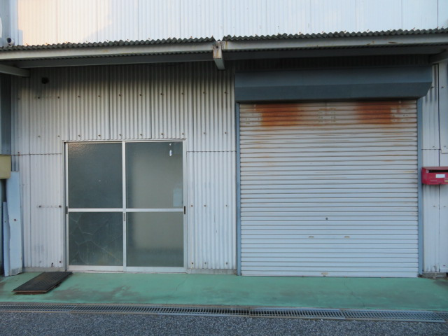 狭山市入間川３丁目の倉庫の外観