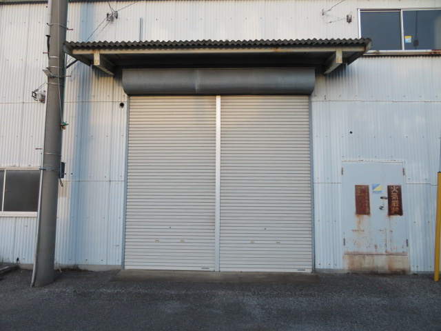 狭山市入間川３丁目の倉庫の外観