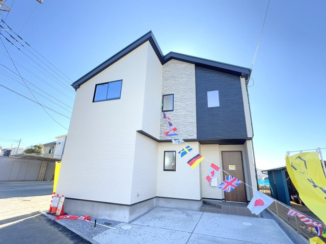 松戸市六実１丁目新築戸建【六実第二小学校：10分】の外観|完成済み内覧可能です！！