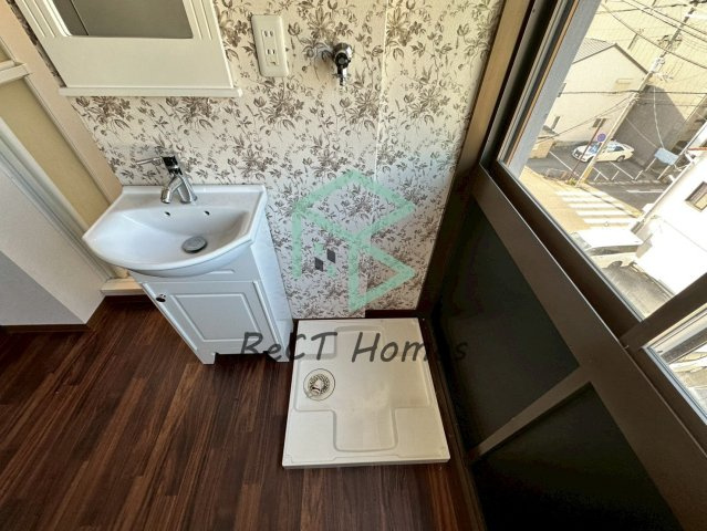 ONE LIGHTマンションの洗面所