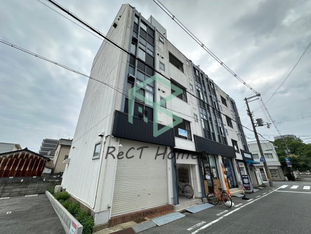 ONE LIGHTマンションの外観